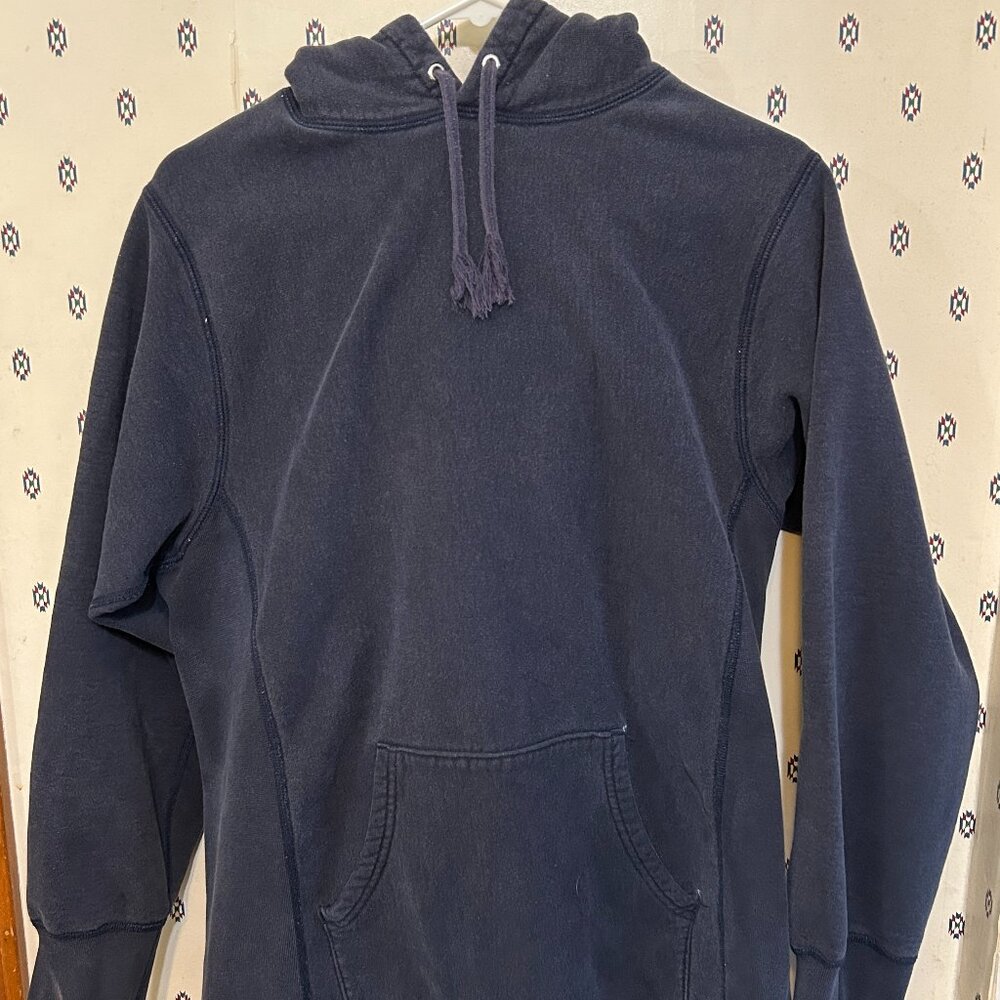 Supreme Script Logo Hoodie Navy Pullover Made in Canada Size XLarge